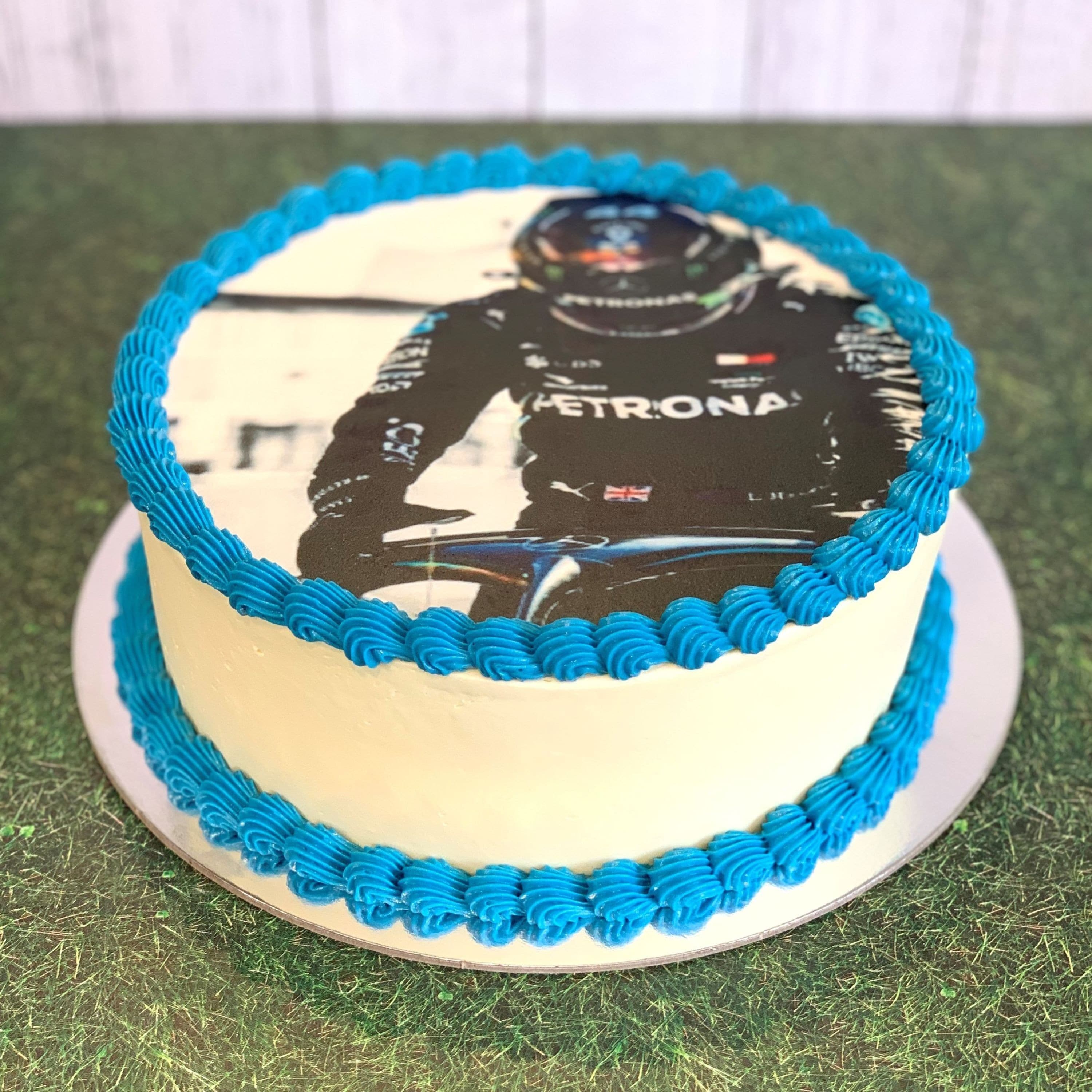 image-2522852-Buttercream_Drip_Cake.w640.jpg